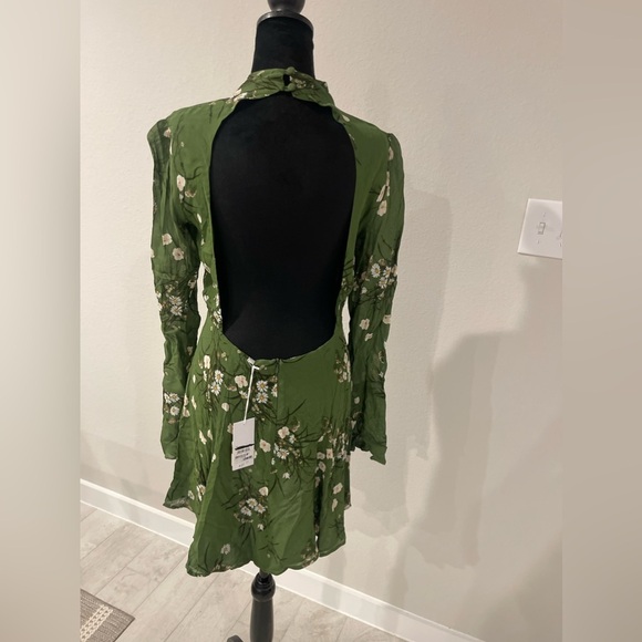 NWT Reformation Persis Dress in lomita green floral mockneck long sleeve 8 - Picture 5 of 9